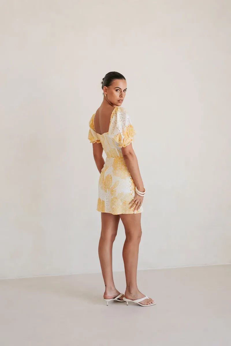 Yellow Resort Print Cutout Dress - Image 5