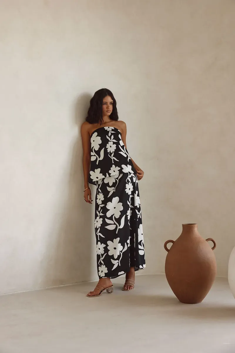 Black Strapless Top