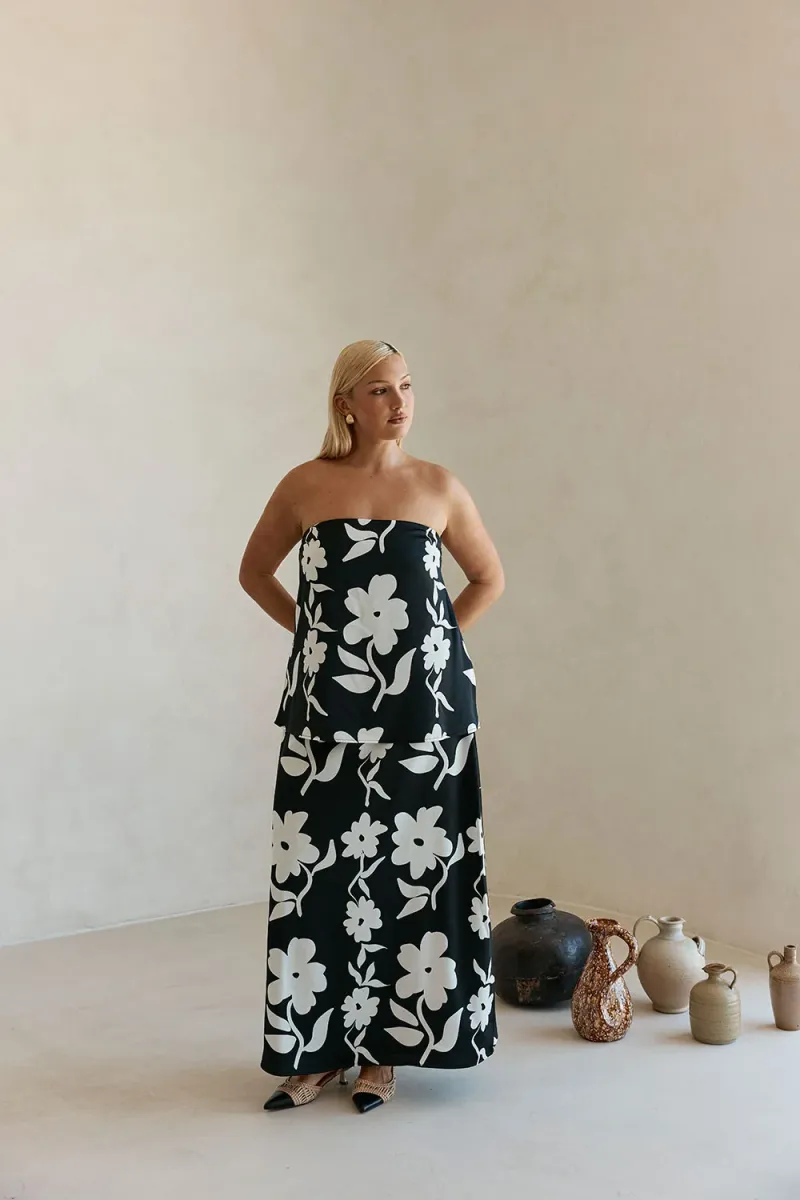 Black Strapless Top - Image 2